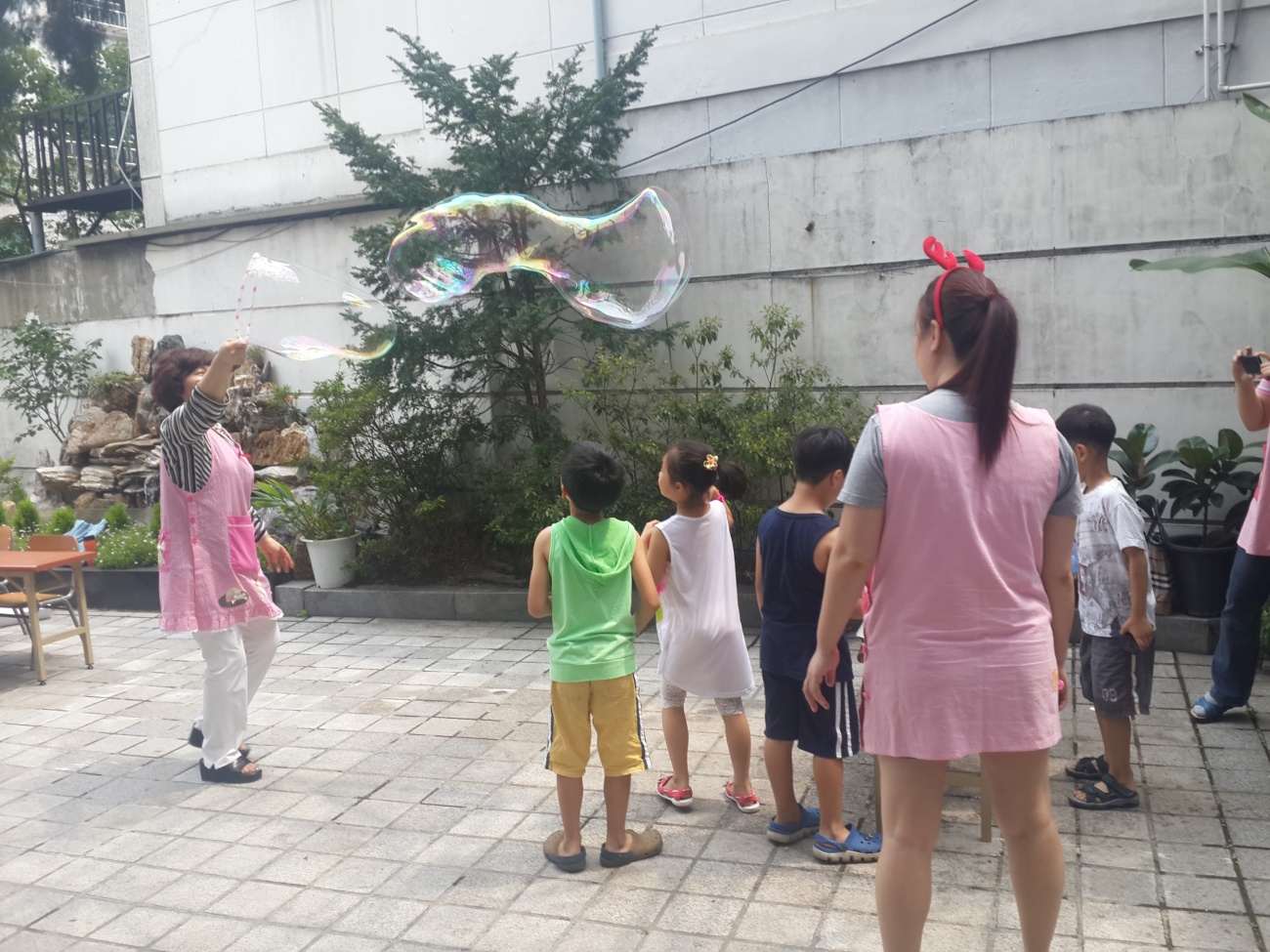 20140712_135443.jpg : 2014년 7월 12일 행사사진 (버블놀이)