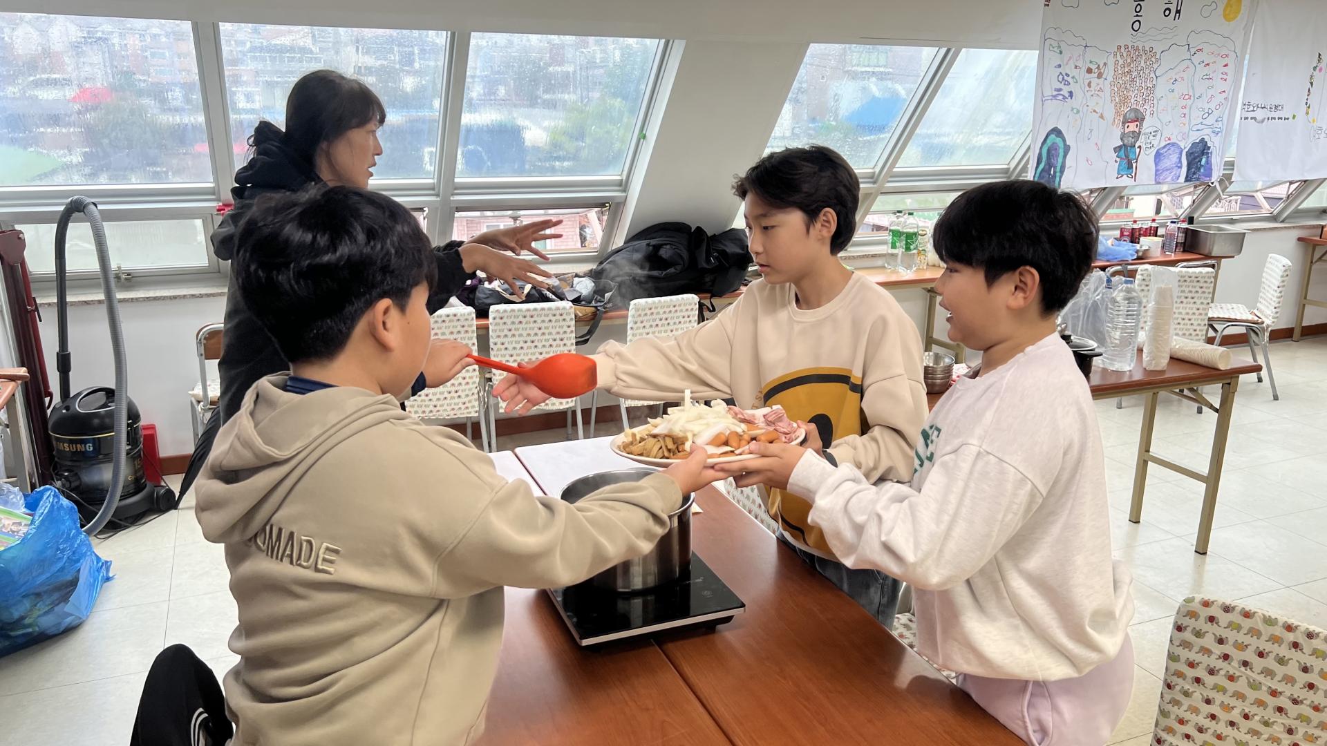 후암교회 초등부-2025.10.26 초등부&교회야놀자(3)-72953436105.jpg