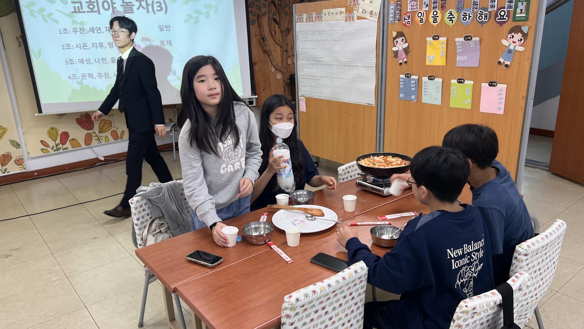 후암교회 초등부-2025.10.26 초등부&교회야놀자(3)-72953436129.jpg